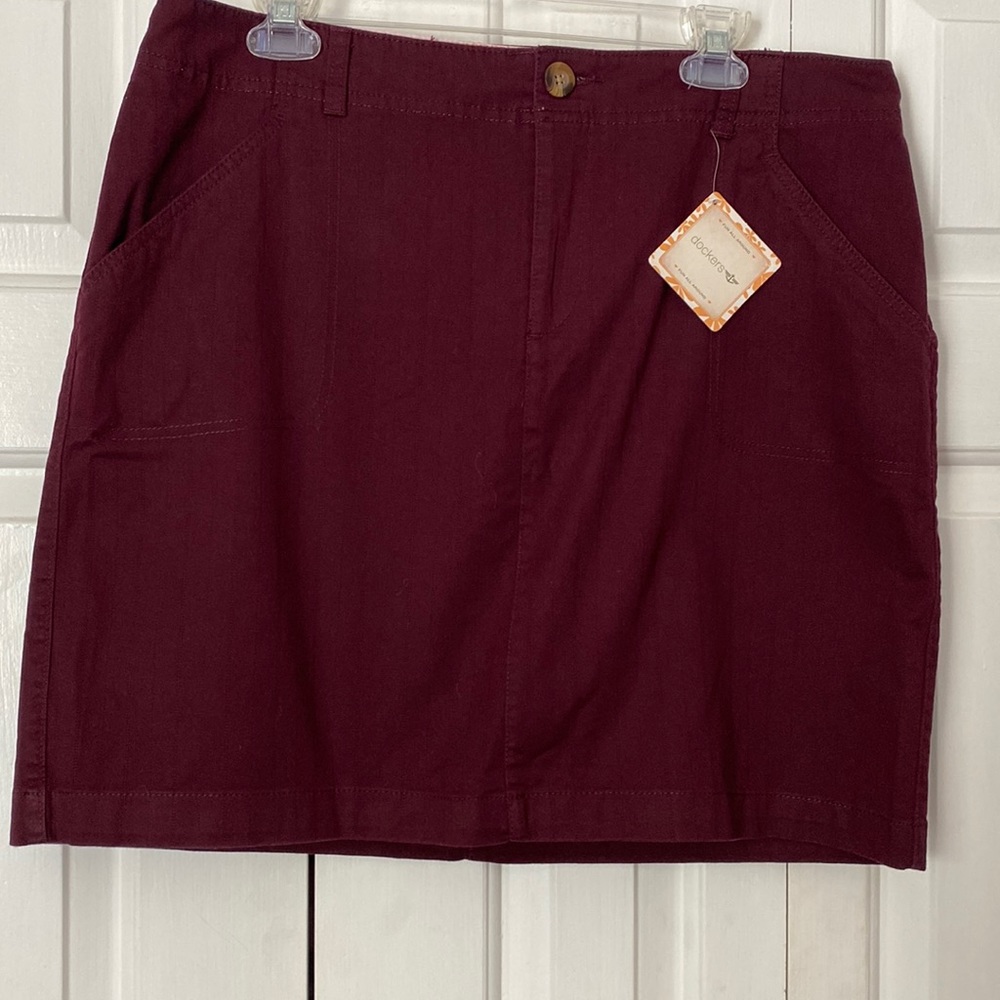 NWT Dockers Size 14 Skirt